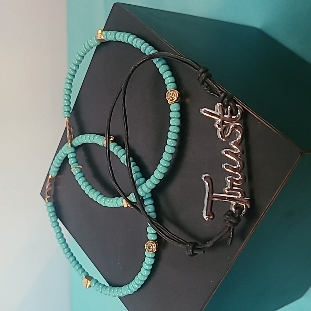 3 Bracelets